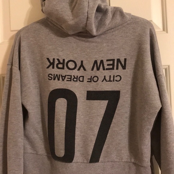 Crop hoodie - Picture 3 of 3
